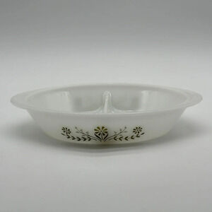 Vintage Glasbake White Green Daisies Divided Casserole Dish J2352
